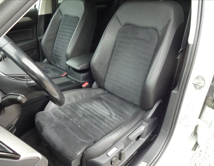 Volkswagen Passat 18