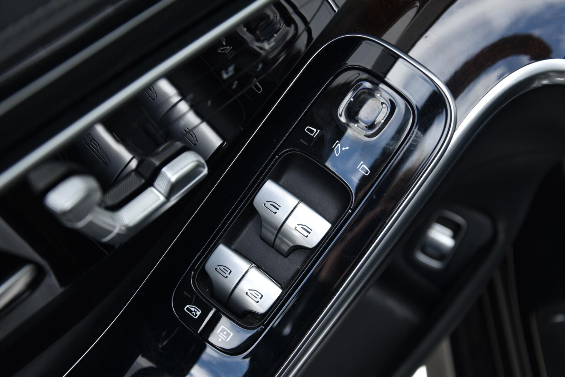 Mercedes-Benz Třídy S Ostatní 2,9 l 243 kw