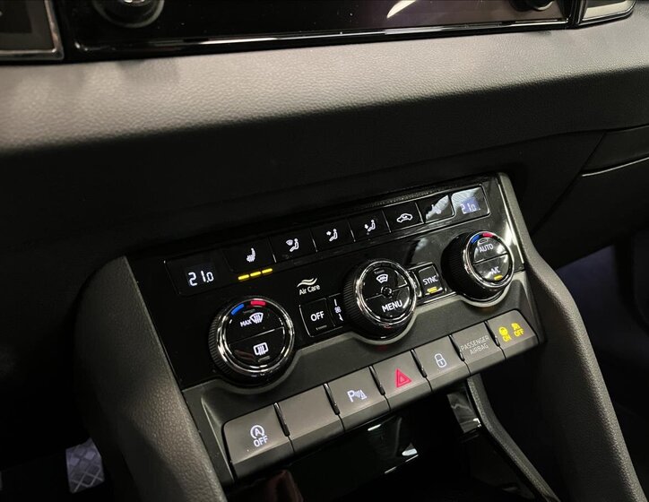 Škoda Karoq SUV / Terénní 2,0 l 110 kw