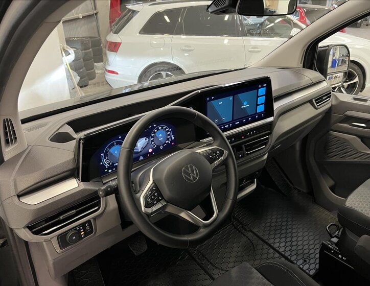 Volkswagen Caravelle Kombi 2,0 l 110 kw