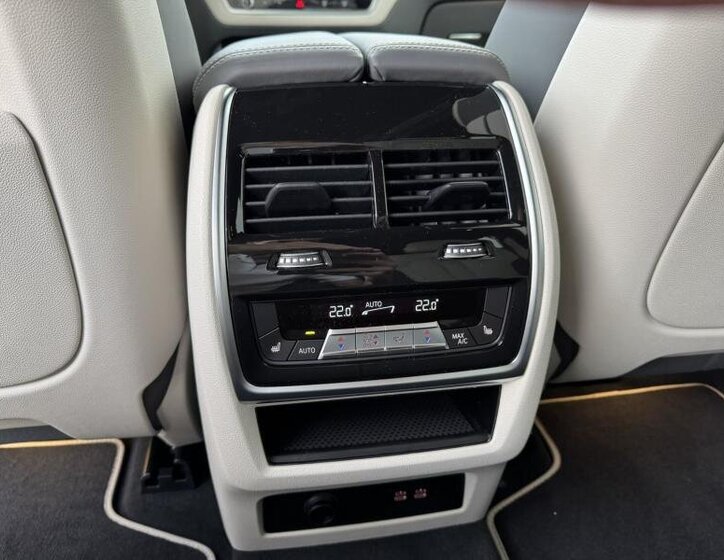 BMW X5 SUV / Terénní 3,0 l 250 kw