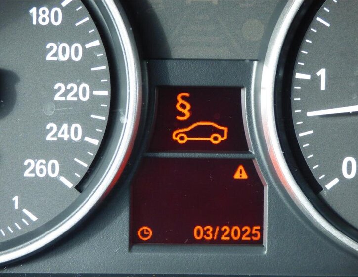 BMW Řada 3 Kombi 3,0 l 180 kw