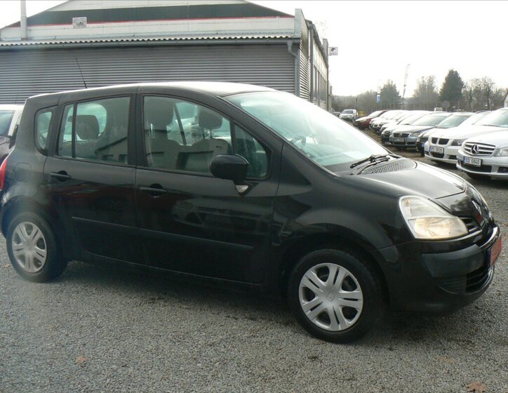 Renault Modus Kombi 1,1 l 55 kw