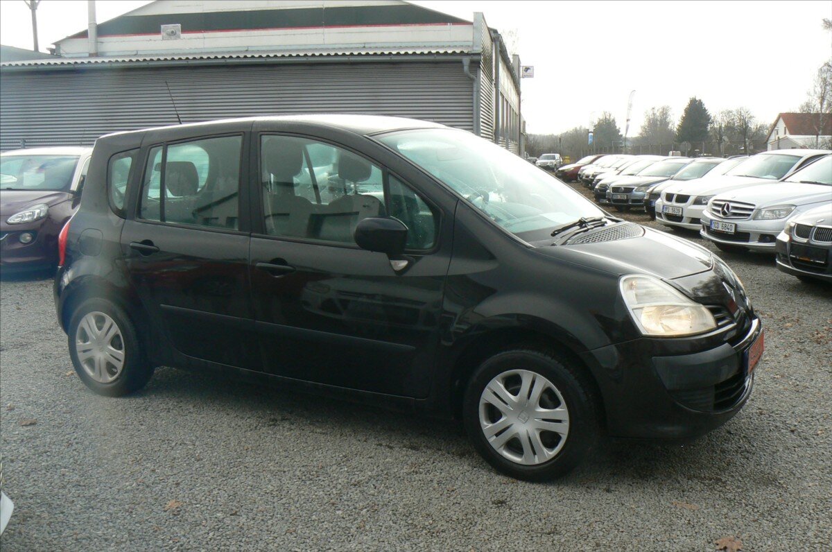 Renault Modus Kombi 1,1 l 55 kw