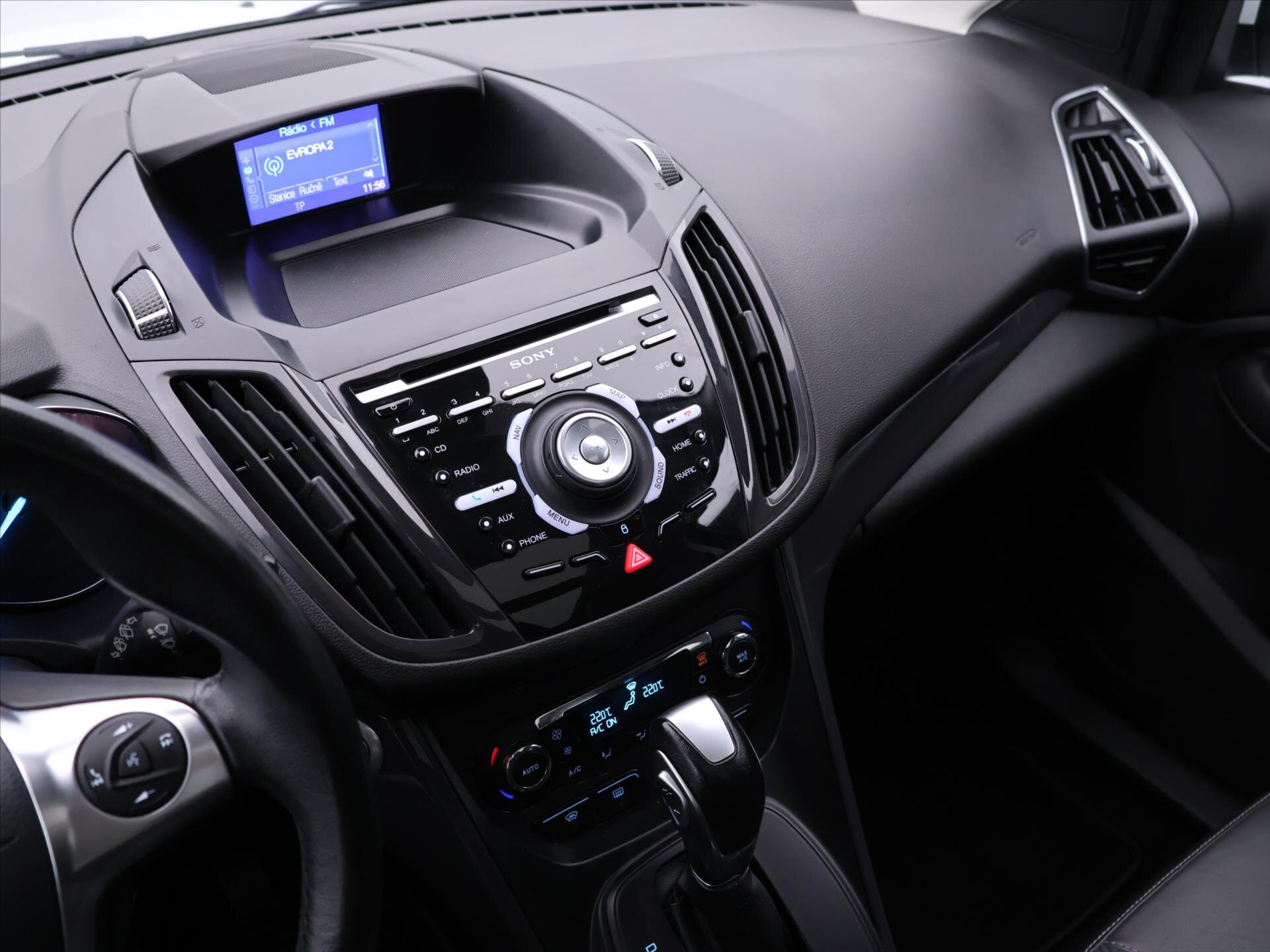 Ford Kuga SUV / Terénní 2,0 l 120 kw