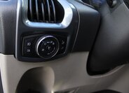 Ford Tourneo Custom 25