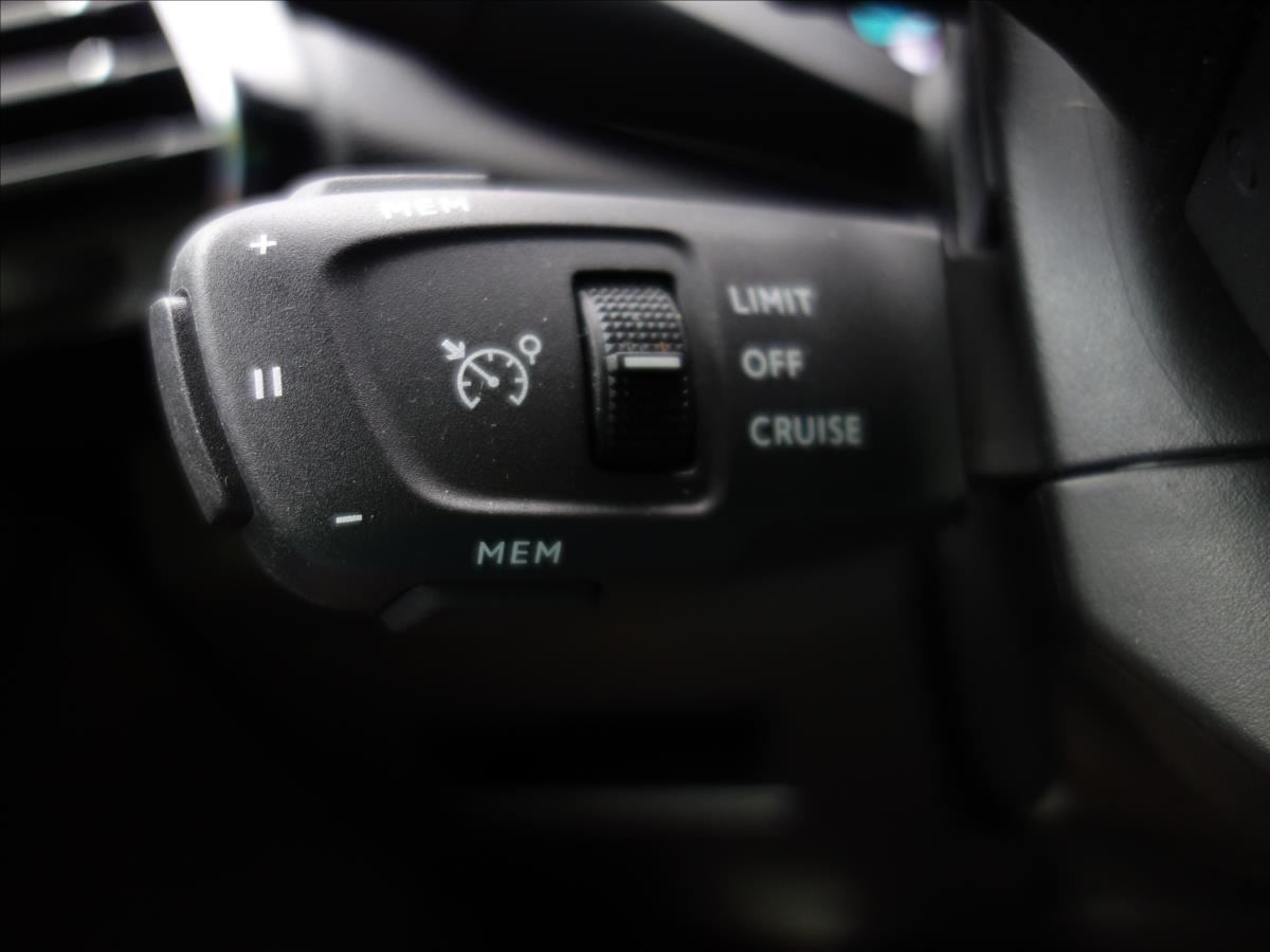 DS Automobiles DS7 Crossback