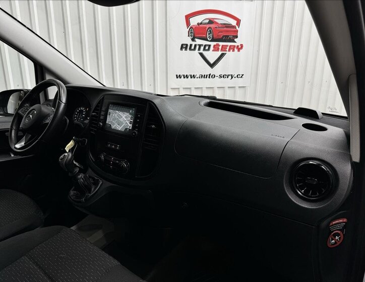 Mercedes-Benz Vito 32