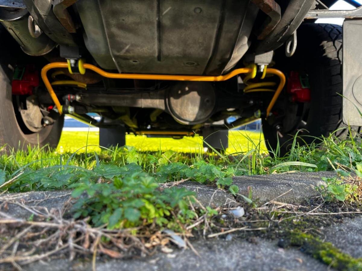 Land Rover Defender SUV / Terénní 2,2 l 90 kw