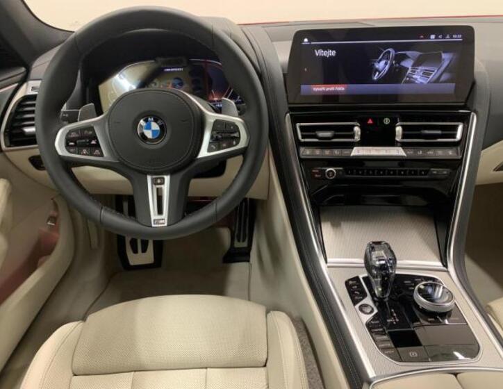 BMW Řada 8 8