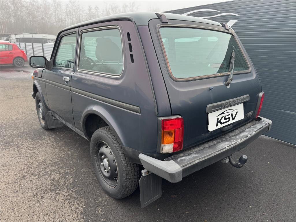 Lada Niva SUV / Terénní 1,7 l 61 kw