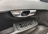 Volvo XC90 SUV / Terénní 2,0 l 235 kw