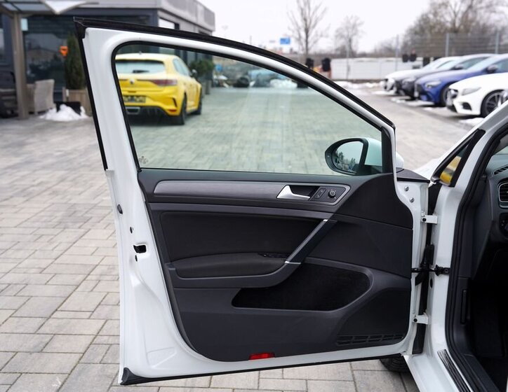 Volkswagen Golf Kombi 1,6 l 85 kw