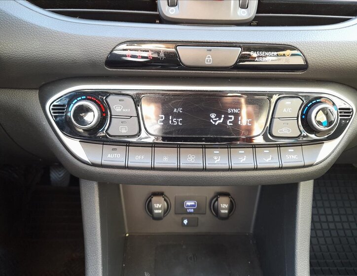 Hyundai i30 Liftback 998,0 88 kw