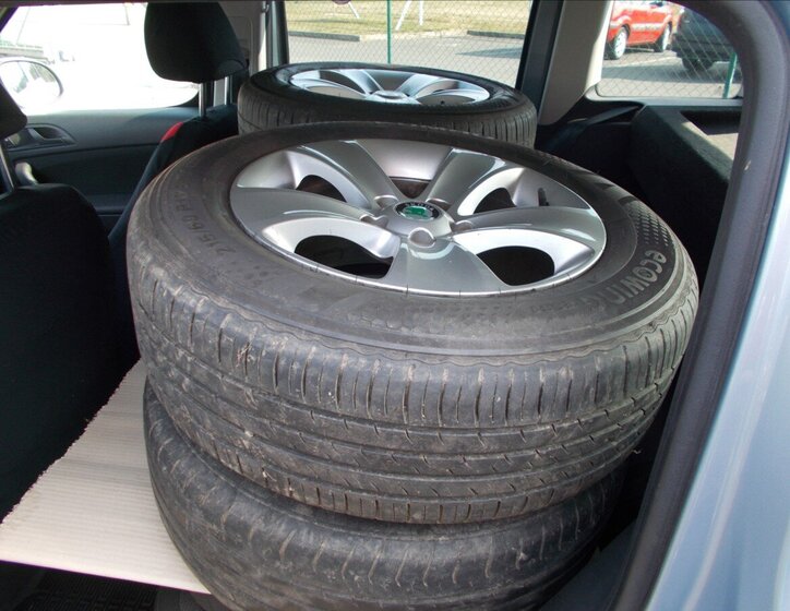 Škoda Yeti SUV / Terénní 1,2 l 77 kw