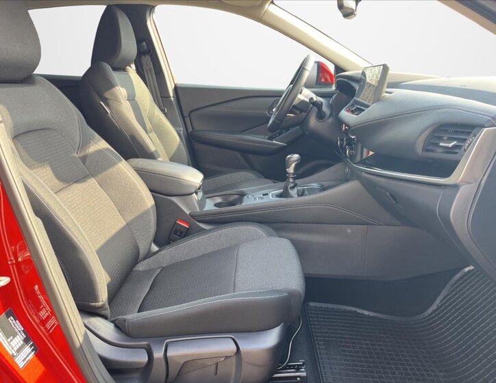 Nissan Qashqai SUV / Terénní 1,3 l 116 kw