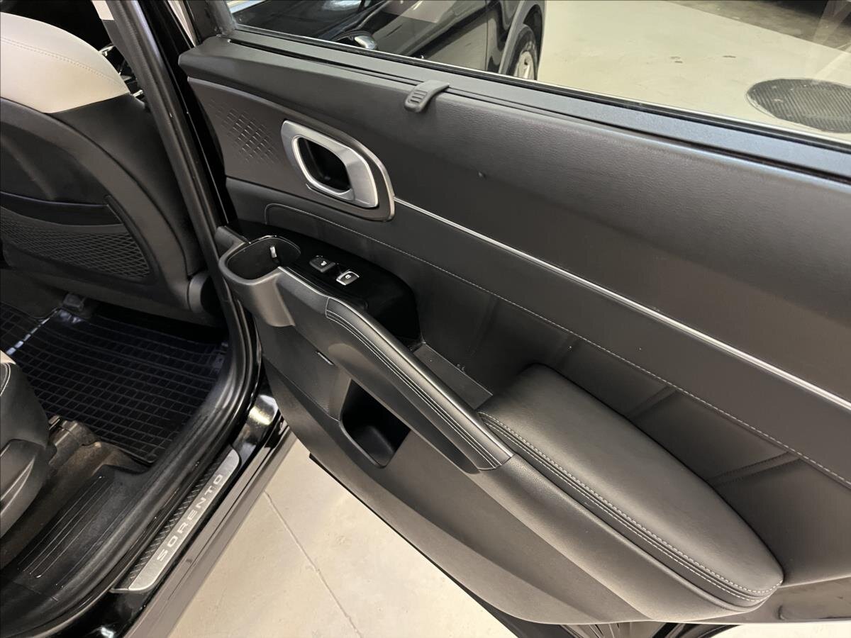 KIA Sorento SUV 2,2 l 148 kw
