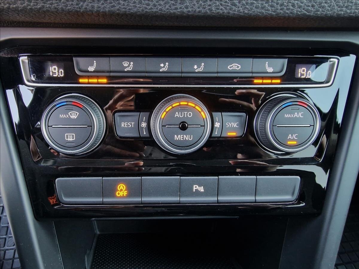 Volkswagen Touran Kombi 2,0 l 90 kw