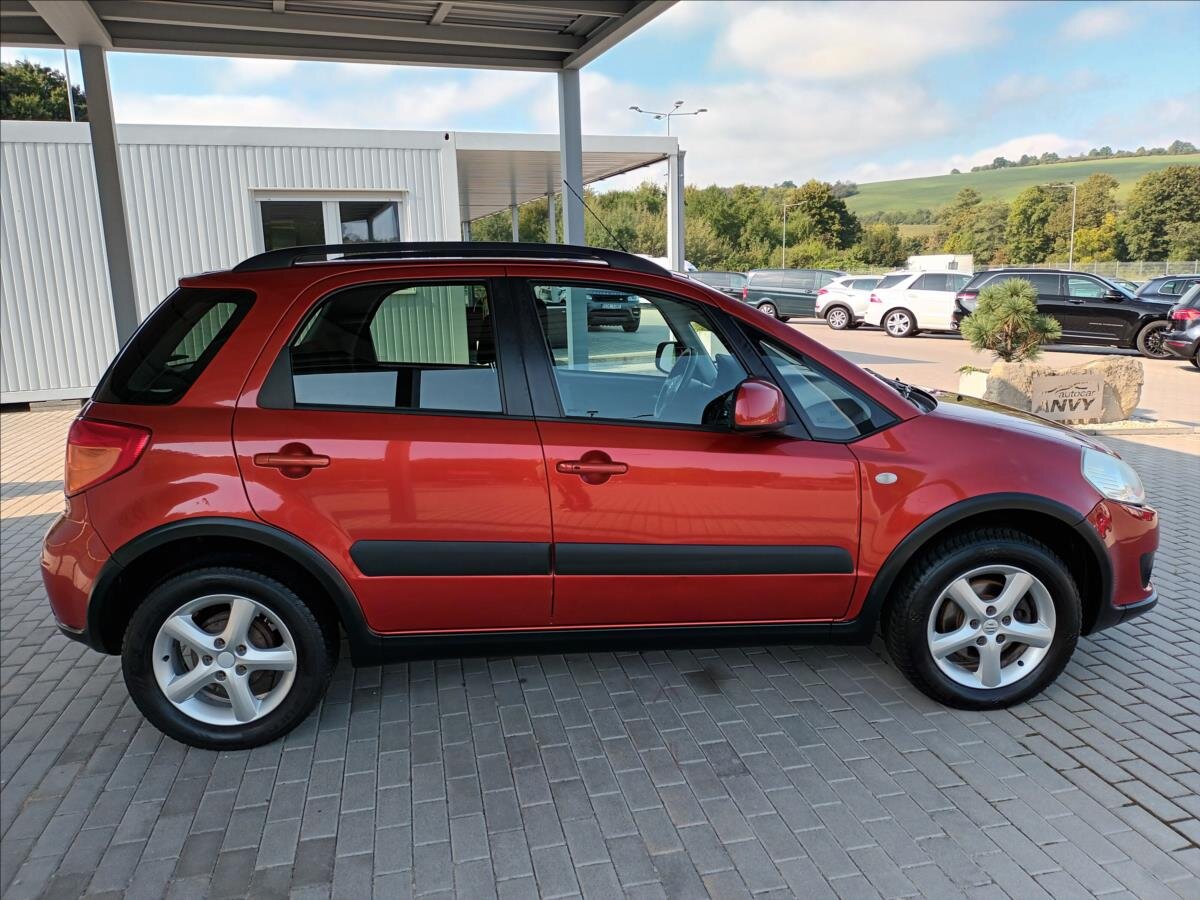 Suzuki SX4 Hatchback 1,6 l 79 kw