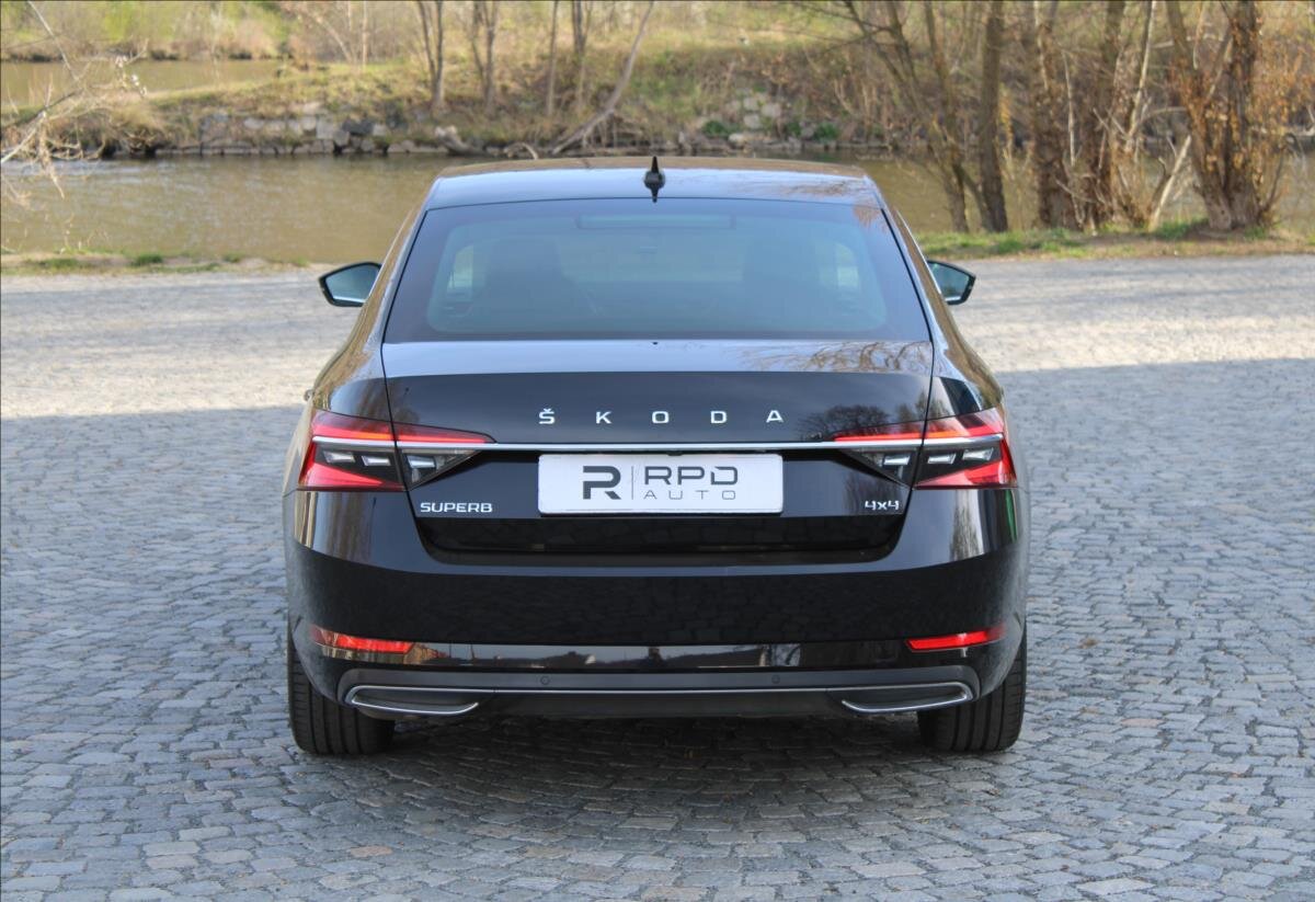 Škoda Superb Sedan / Limuzína 2,0 l 147 kw