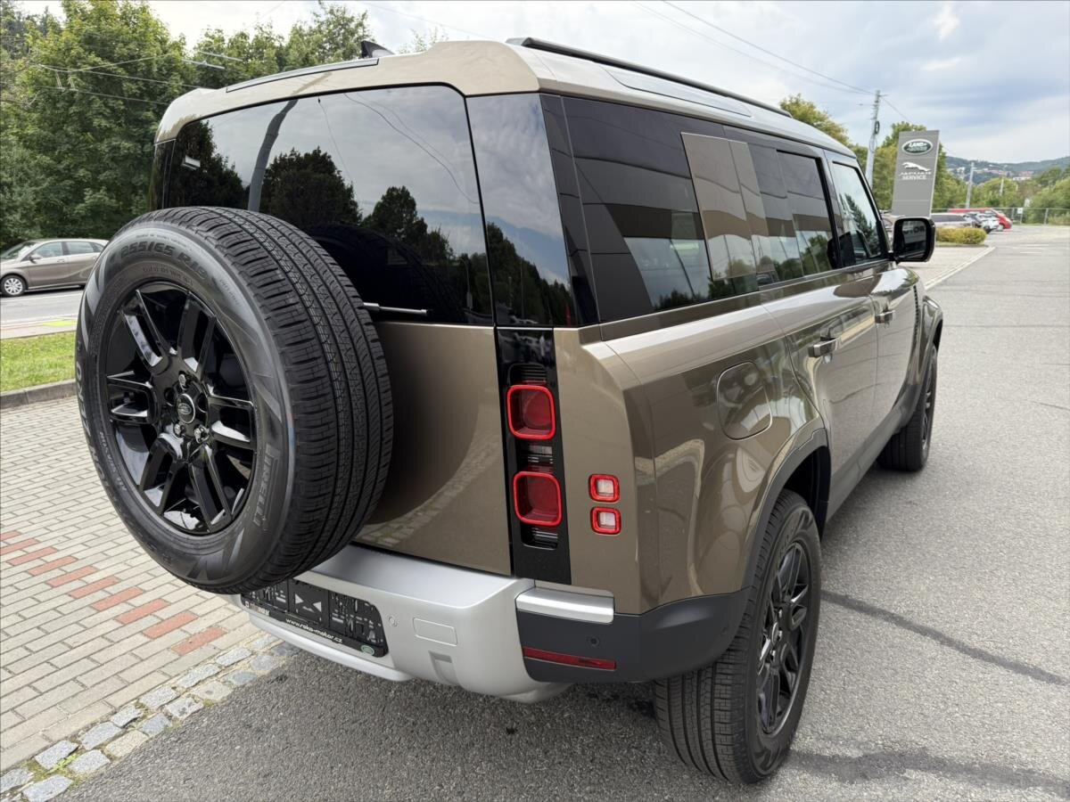Land Rover Defender SUV / Terénní 3,0 l 147 kw