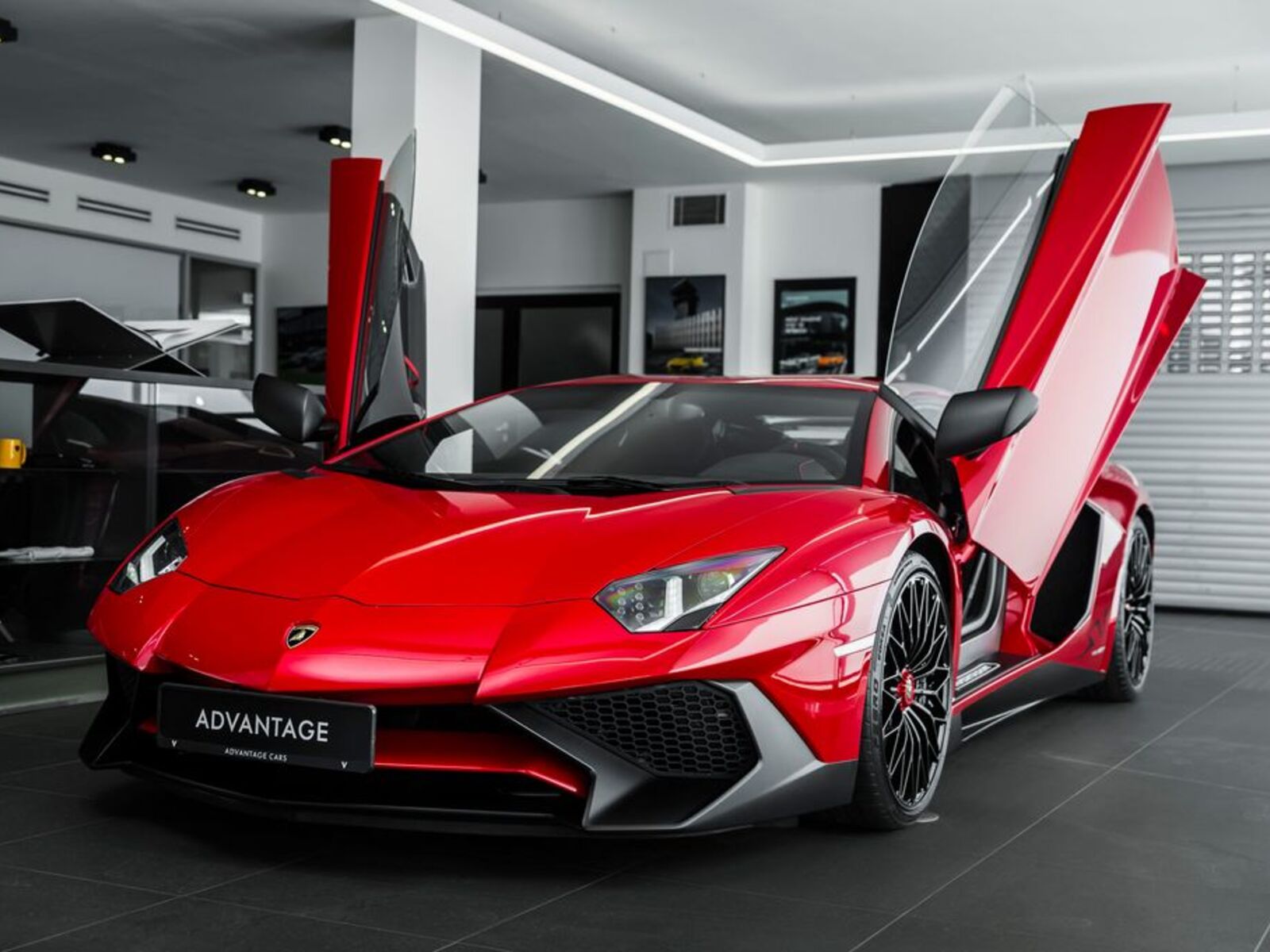 Lamborghini Aventador 9