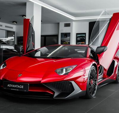 Lamborghini Aventador 9