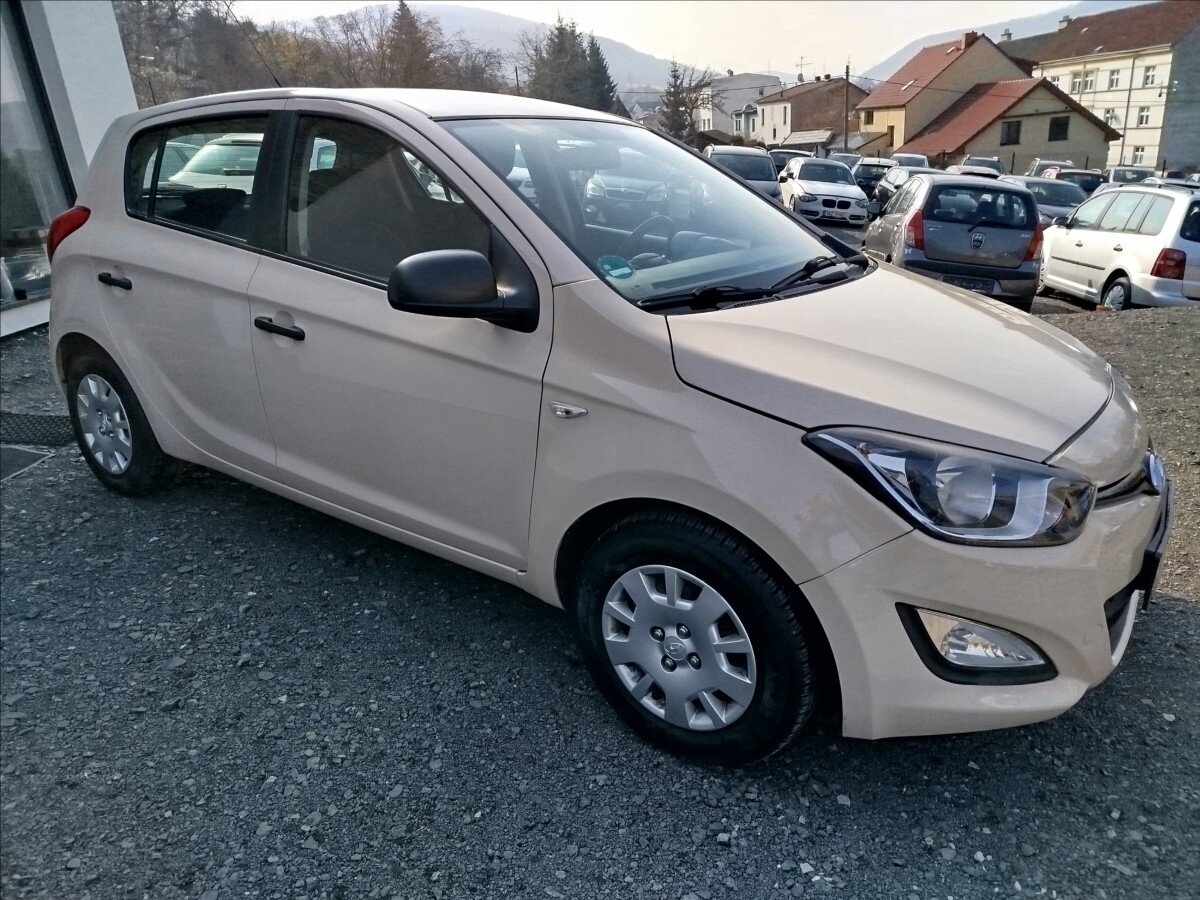 Hyundai i20 Hatchback 1,2 l 63 kw