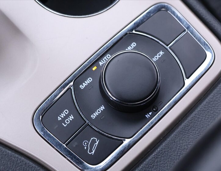 Jeep Grand Cherokee SUV / Terénní 3,0 l 184 kw