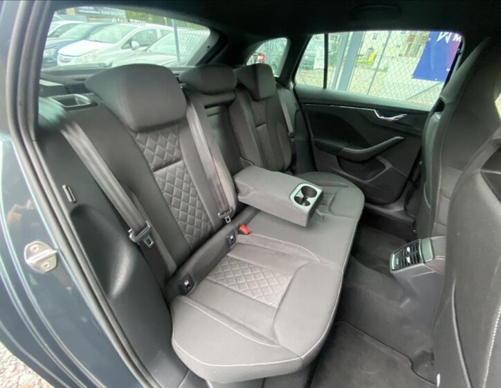 Škoda Scala Hatchback 1,5 l 110 kw