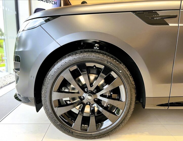 Land Rover Range Rover Sport SUV 3,0 l 221 kw