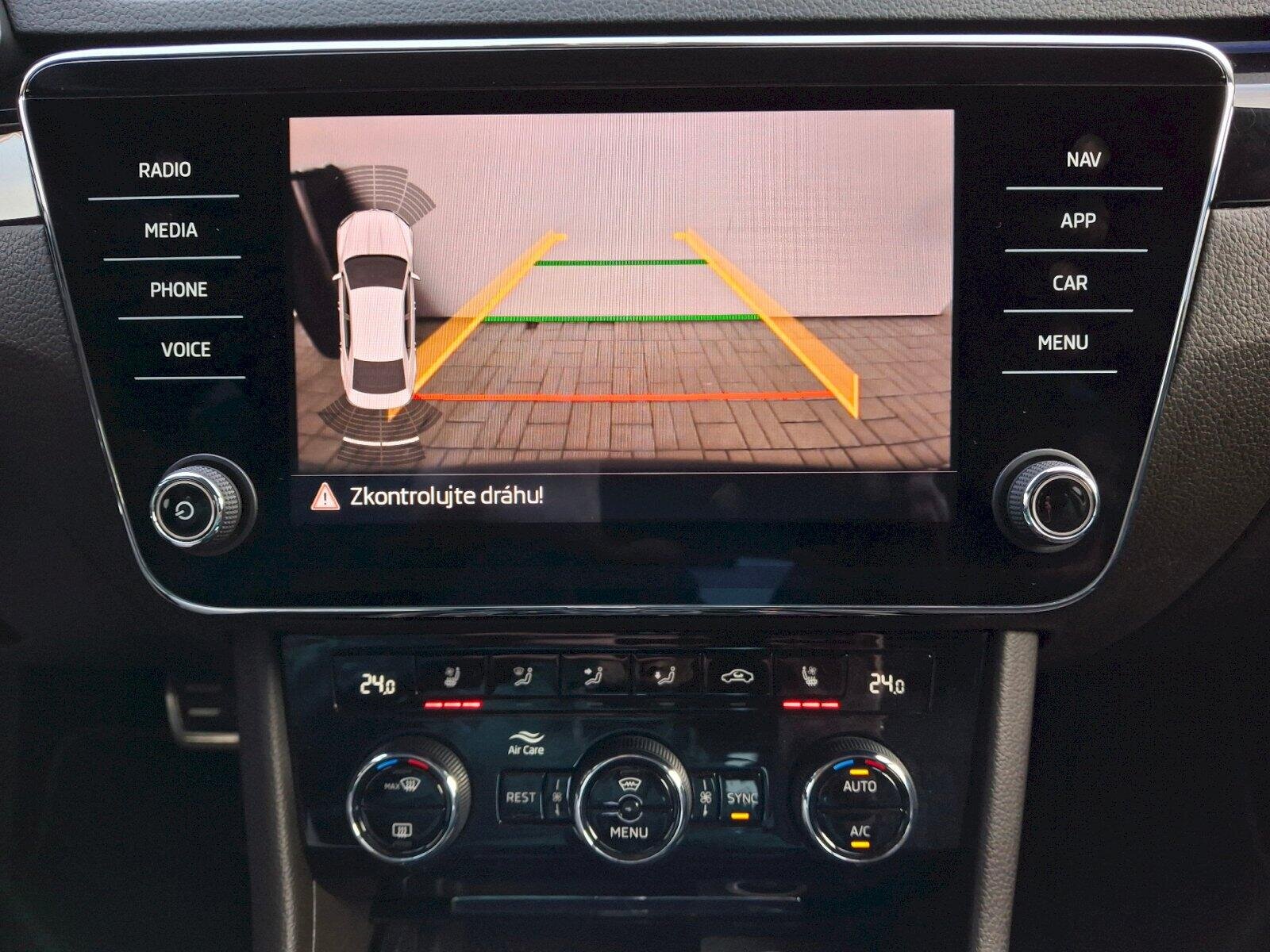 Škoda Superb Sedan / Limuzína 2,0 l 140 kw