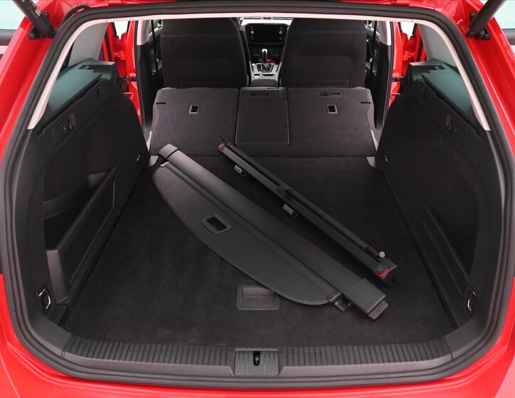 Volkswagen Passat Kombi 1,4 l 115 kw