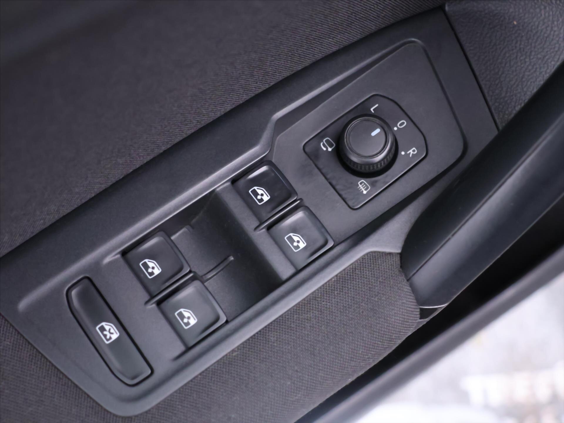 Volkswagen Tiguan SUV / Terénní 1,5 l 110 kw