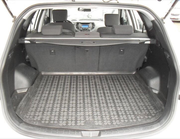 Hyundai Santa Fe SUV / Terénní 2,2 l 145 kw