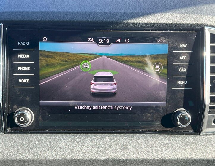 Škoda Karoq SUV / Terénní 1,5 l 110 kw