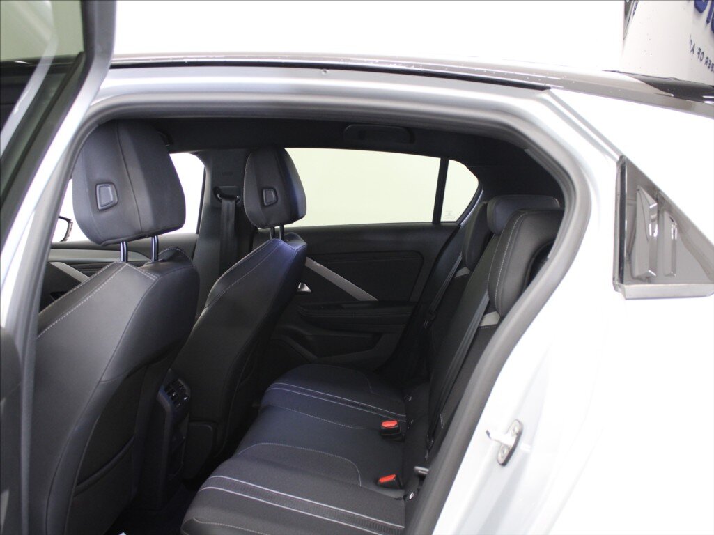 Opel Astra Hatchback 1,2 l 96 kw