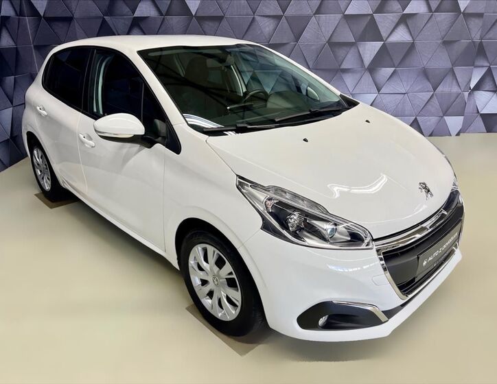 Peugeot 208 4