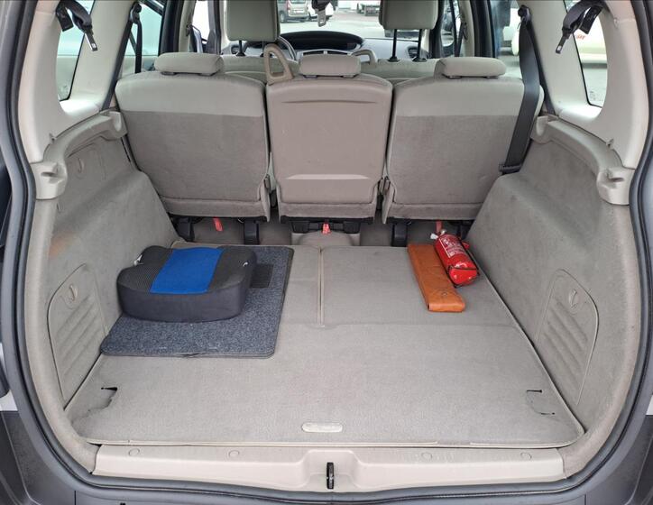 Renault Grand Scénic 13