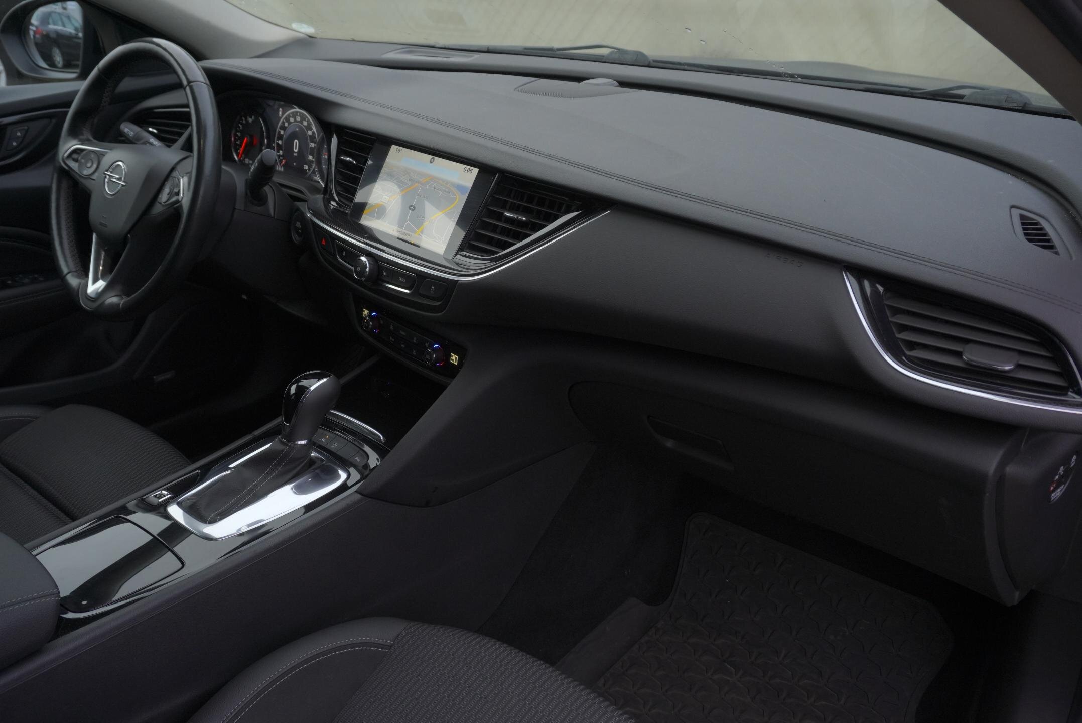 Opel Insignia Kombi 2,0 l 154 kw