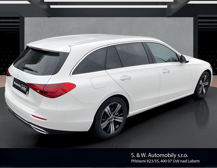 Mercedes-Benz Třídy C Kombi 2,0 l 120 kw