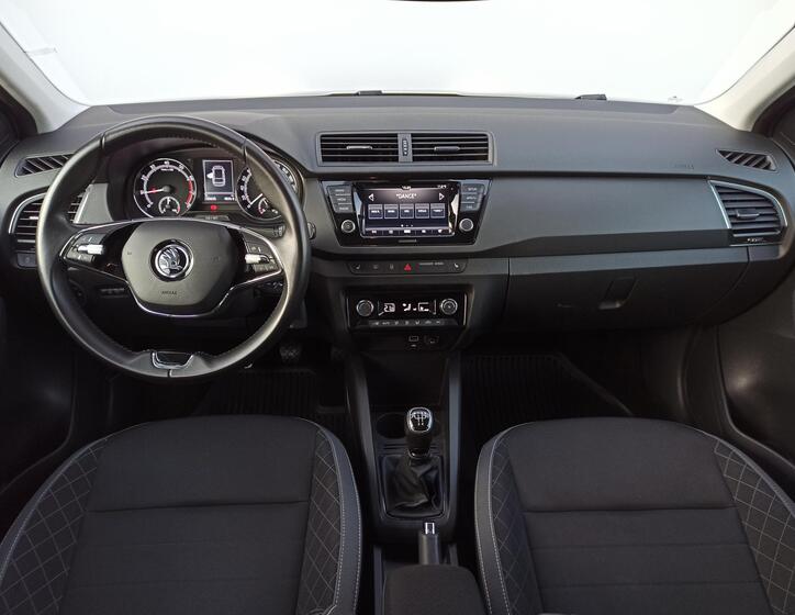 Škoda Fabia 16