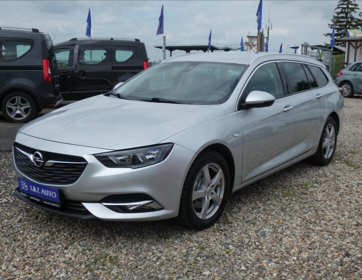 Opel Insignia Kombi 2,0 l 154 kw