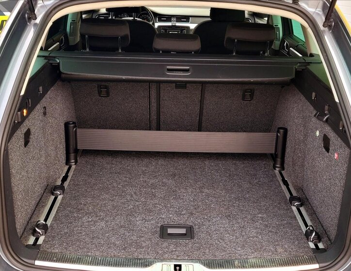 Škoda Superb Kombi 1,8 l 118 kw