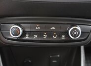 Opel Crossland SUV 1,2 l 96 kw