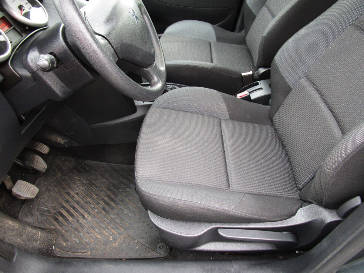 Peugeot 207 Hatchback 1,4 l 70 kw