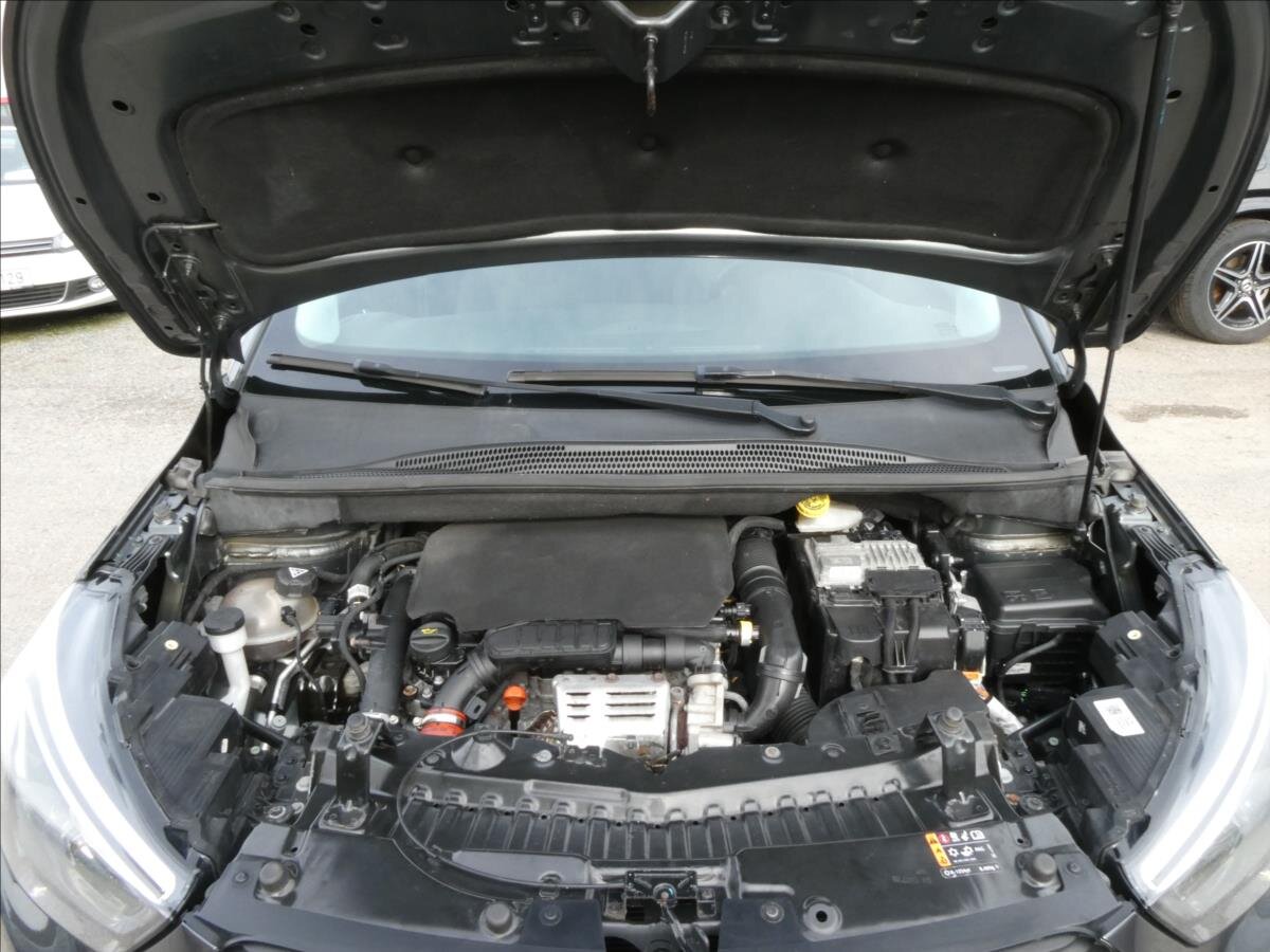 Opel Crossland X MPV 1,2 l 96 kw