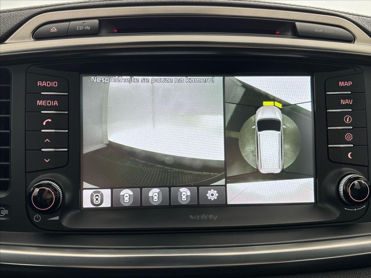 KIA Sorento SUV / Terénní 2,2 l 147 kw