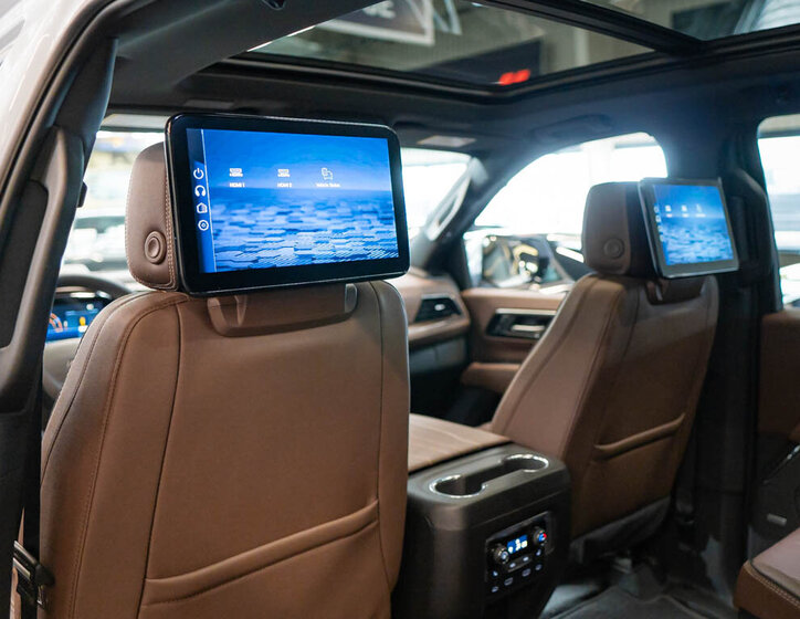 Chevrolet Suburban SUV 6,2 l 313 kw