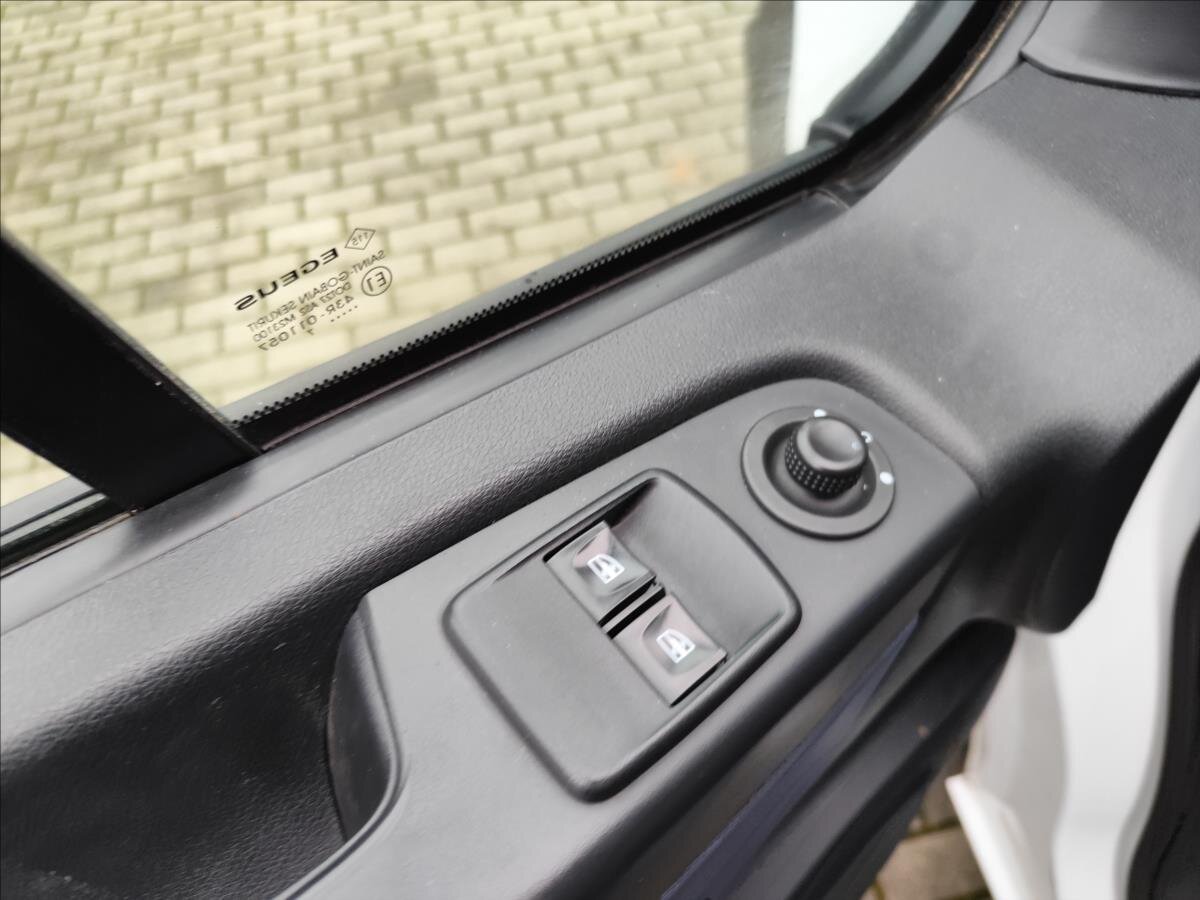 Opel Vivaro VAN / Minibus 1,6 l 89 kw